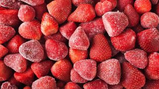 🍓🍍🥭 Mražené ovoce plné chuti a vitamínů! 🫐🍇🍓 Barevná exploze přírody — přesně takhle to vypadá, když si připravíš zásobu...